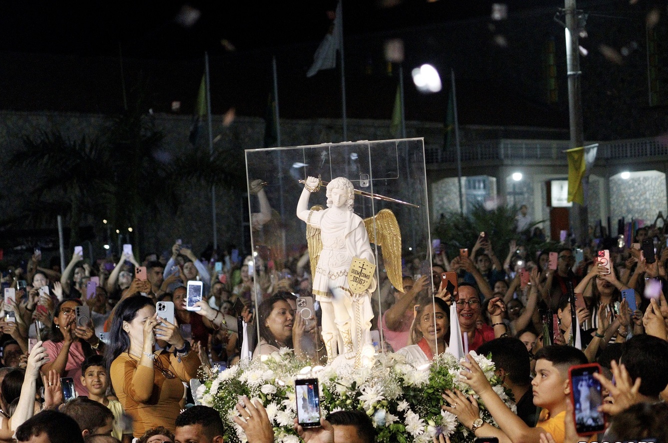 Diocese de Leopoldina recebe a imagem peregrina de São Miguel Arcanjo em missão do Instituto Hesed. Veja programação completa.