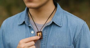 Descubra o verdadeiro significado do escapulário, sua origem, tipos e oração. Entenda como usá-lo na vida cristã segundo a Igreja Católica.