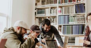 Jovens católicos na universidade, como manter a fé no meio universitário