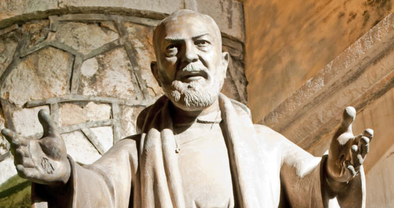 Estátua de São Padre Pio frases