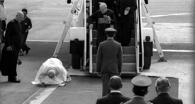 Papa João Paulo II chegando ao Brasil