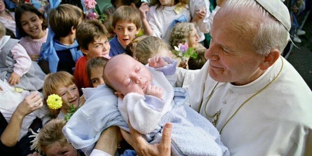 Papa João Paulo II foi um dos mais amados da Igreja Católica