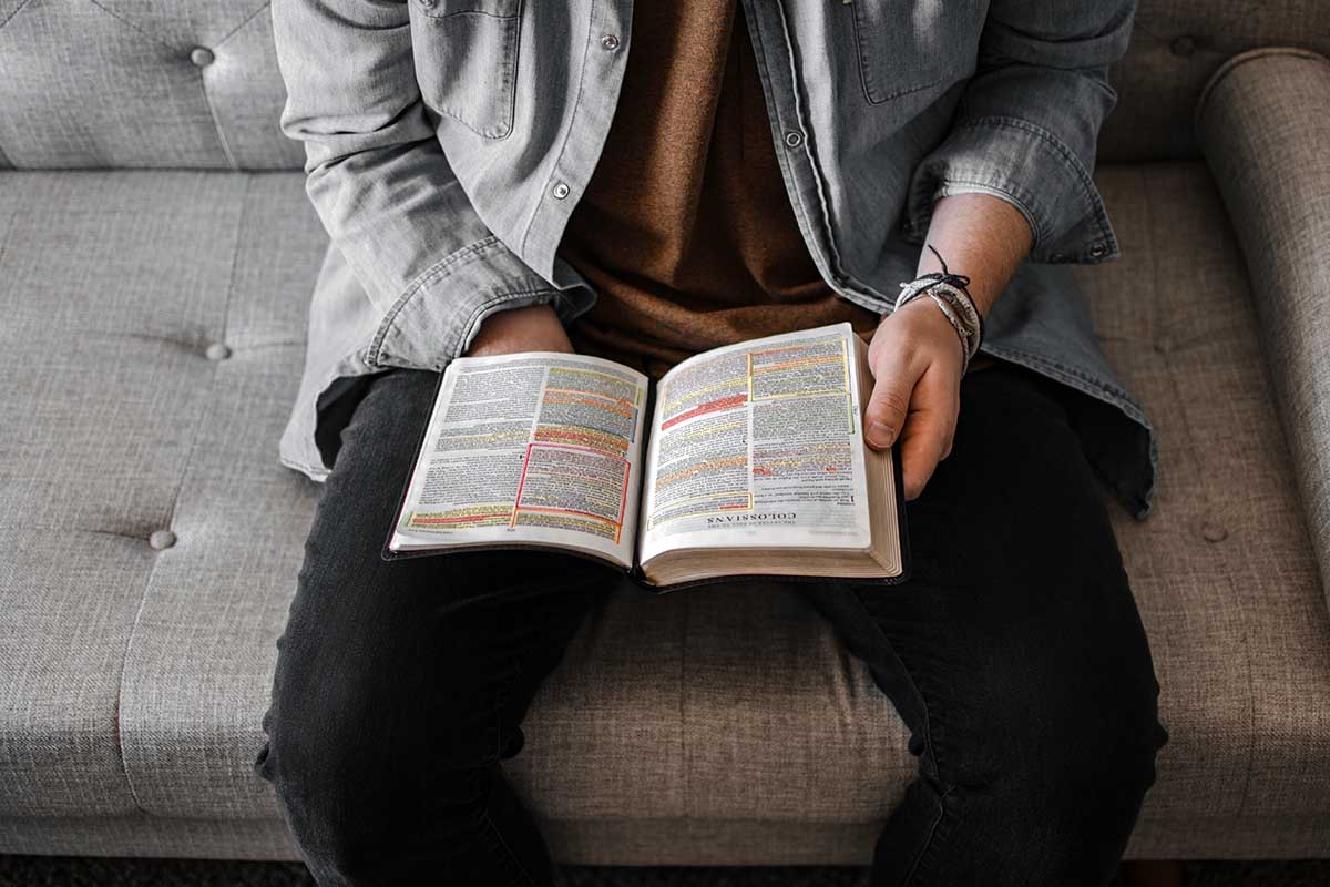 Benefícios da Leitura do Evangelho do Dia de Hoje