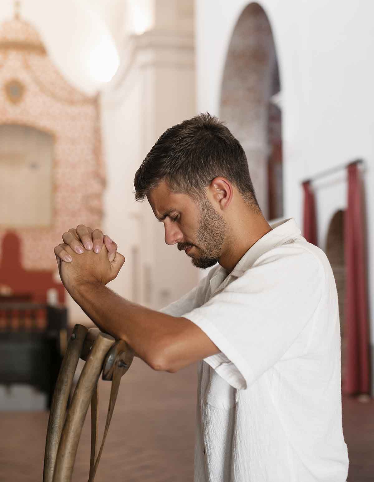 Como rezar a Oração de São Francisco de Assis para o amor, trabalho, contra inveja, proteção, intercessão pelos animais e família Como rezar a Oração de São Francisco de Assis para o amor, trabalho, contra inveja, proteção, intercessão pelos animais e família