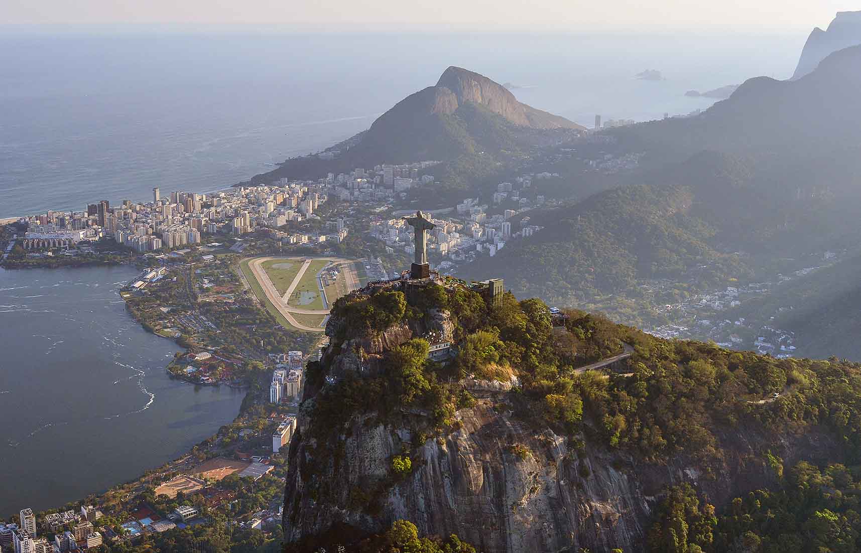Cristo Redentor Rio de Janeiro visto do alto