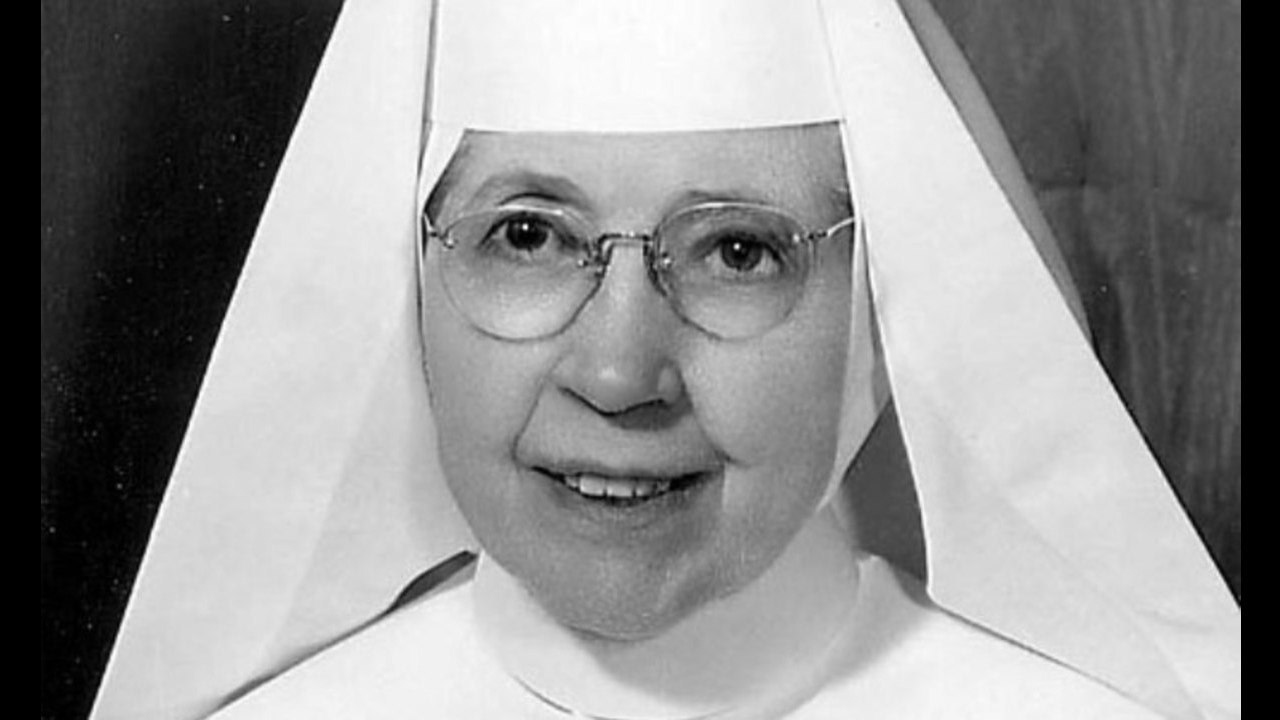 Irmã Mary Ignatia foi a fundadora dos Alcoólicos Anônimos