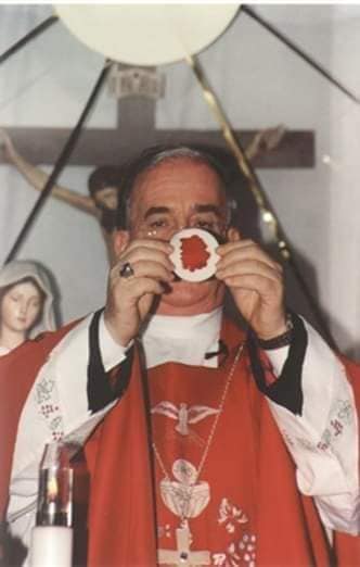 Milagre Eucarístico em Roma na Itália em 2000