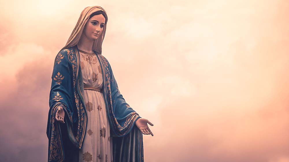Aprenda a oração para pedira intercessão de Maria imediatamente
