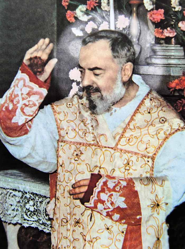História de vida de São Padre Pio de Pietrelcina, dia, biografia completa