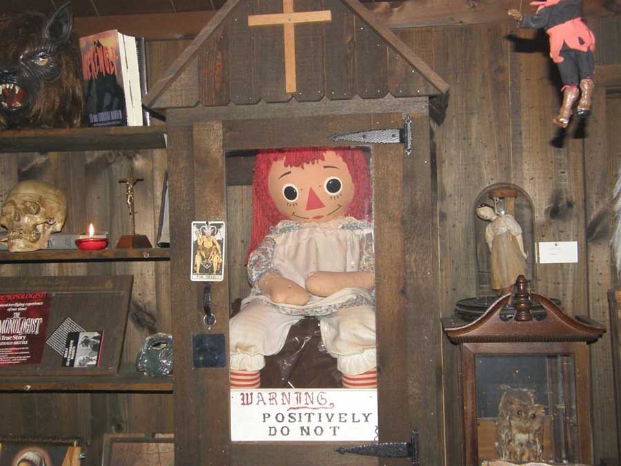 Conheça o Museu Oculto onde está a boneca Annabelle