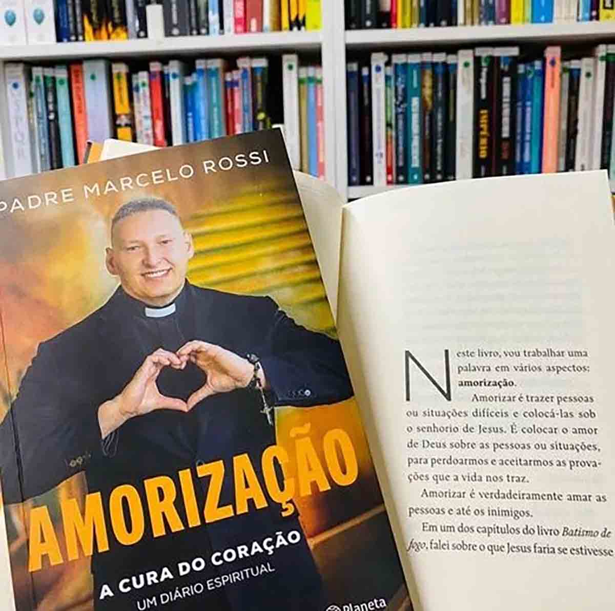 Livro Amorização, a Cura do Coração, do Padre Marcelo Rossi é bom, vale a pena os jovens católicos comprarem para ler