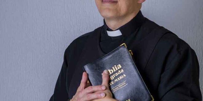 Padre Marcelo Rossi Forte