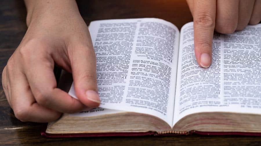Mês da Bíblia 2023, Qual Significado e Importância para Igreja Católica, o que Muda Nesse Mês, Afinal a Bíblia É Só um Livro ou Tem Algum Poder Espiritual