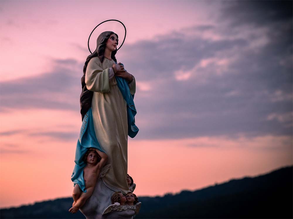 Como Pedir a Intercessão da Virgem Maria para Alcançar uma Graça ou Milagres, Quais São e Como Rezar as Melhores Orações Clamando pela Intercessão da Virgem Maria