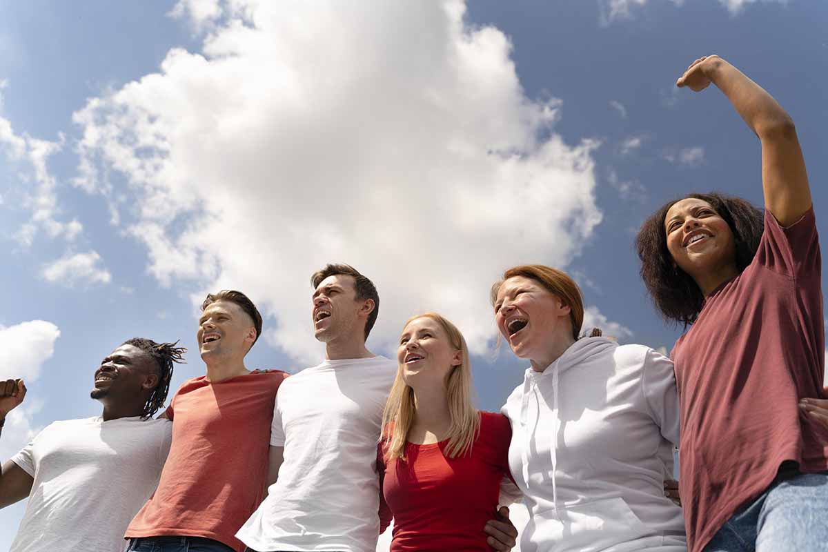 A força de um grupo de jovens católicos em transformar vidas dentro e fora da comunidade