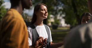 Mensagem para jovens católicos, as 10 melhores que vão encher o coração da juventude da igreja de fé, amor e esperança