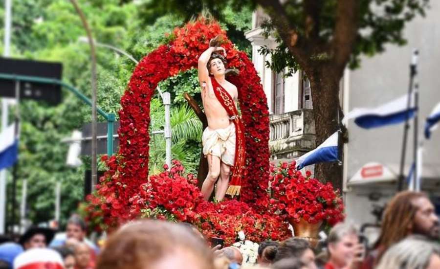 Imagem de São Sebastião, o santo protetor da Cidade Maravilhosa, irá visitar uma variedade de hospitais, capelas e templos no estado do Rio de Janeiro com o objetivo de transmitir uma mensagem de paz e esperança.