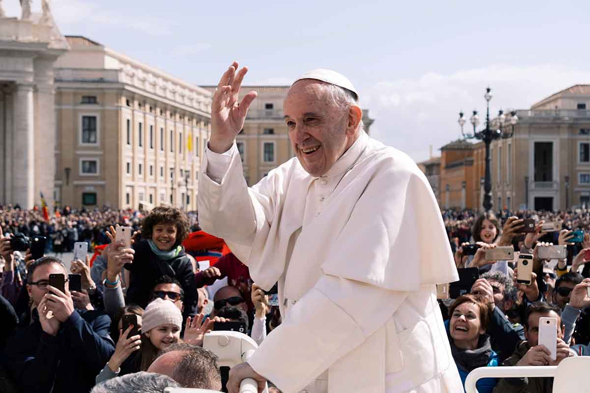 A Importância e Significado de Rezar pela Saúde do Papa Francisco, Um Ato de Fé e Esperança de Recuperação