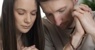 Como adolescentes e jovens católicos, ao vivenciar um namoro, ou término, devem lidar com as emoções sem perder a fé.