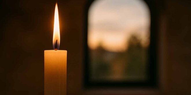 Acender Uma Vela Virtual Funciona Para Alcançar uma Graça? Entenda o Significado, a Visão da Igreja e as Mais Famosas do Brasil.