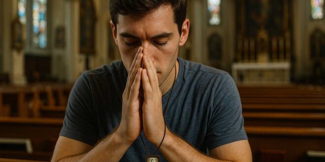 Conheça 9 Milagres Poderosos do Escapulário de Nossa Senhora do Carmo que Vão Fortalecer Sua Fé Como Jovem Católico