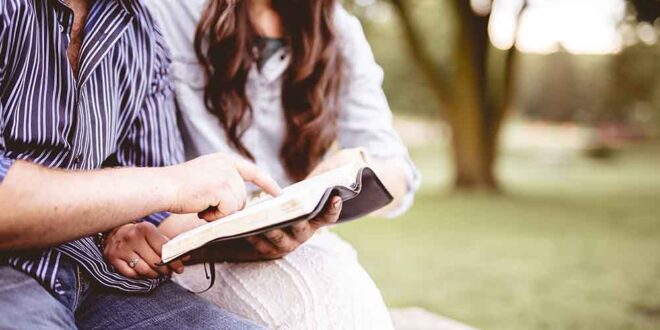 Descubra como evangelizar sem palavras, transmitindo a fé pelo testemunho de vida, gestos de amor e presença cristã no dia a dia.