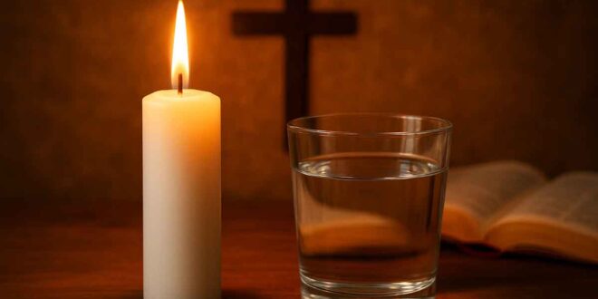 Descubra o verdadeiro significado da vela com copo de água para os católicos à luz da Bíblia e do Catecismo da Igreja Católica.