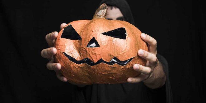 Descubra os 10 riscos espirituais do Halloween segundo a Igreja Católica e a Associação Internacional de Exorcistas (IAE). Saiba tudo aqui!