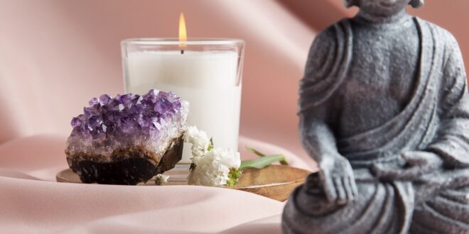 Reiki, cristais e curas energéticas são compatíveis com a fé católica? Veja o que ensinam a Bíblia, o Catecismo e documentos da Igreja.