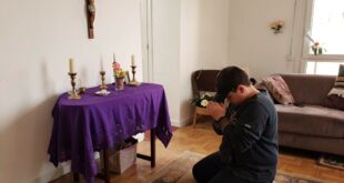 Aprenda como montar um altar para Quaresma em casa com base na Bíblia e no Catecismo. Guia completo com significado e orientações práticas.