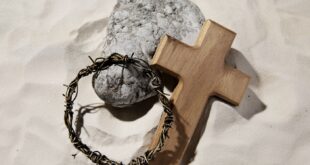 Entenda o que é o Tríduo Pascal, seu significado bíblico, as celebrações da Quinta, Sexta e Vigília Pascal segundo a Igreja Católica.