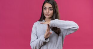 Impor limites segundo a Bíblia e o Catecismo: significado, importância espiritual e como jovens católicos podem estabelecer limites saudáveis nas relações.