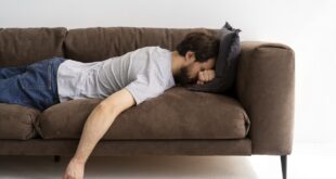 Preguiça de viver? Entenda a acídia, causas espirituais e como vencer segundo a Bíblia e a Igreja Católica.