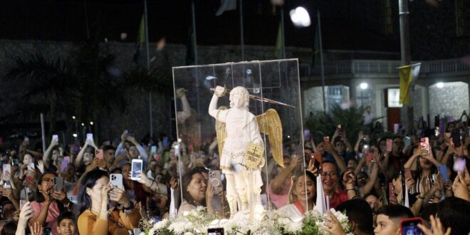 Diocese de Leopoldina recebe a imagem peregrina de São Miguel Arcanjo em missão do Instituto Hesed. Veja programação completa.