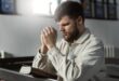 Descubra se Deus perdoa qualquer pecado, o que a Igreja ensina sobre misericórdia, confissão, arrependimento e recomeço espiritual.